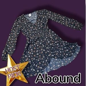 ✨HP✨EUC (worn once) Abound Faux Wrap Style Mini Dress in Black Floral. Size XS